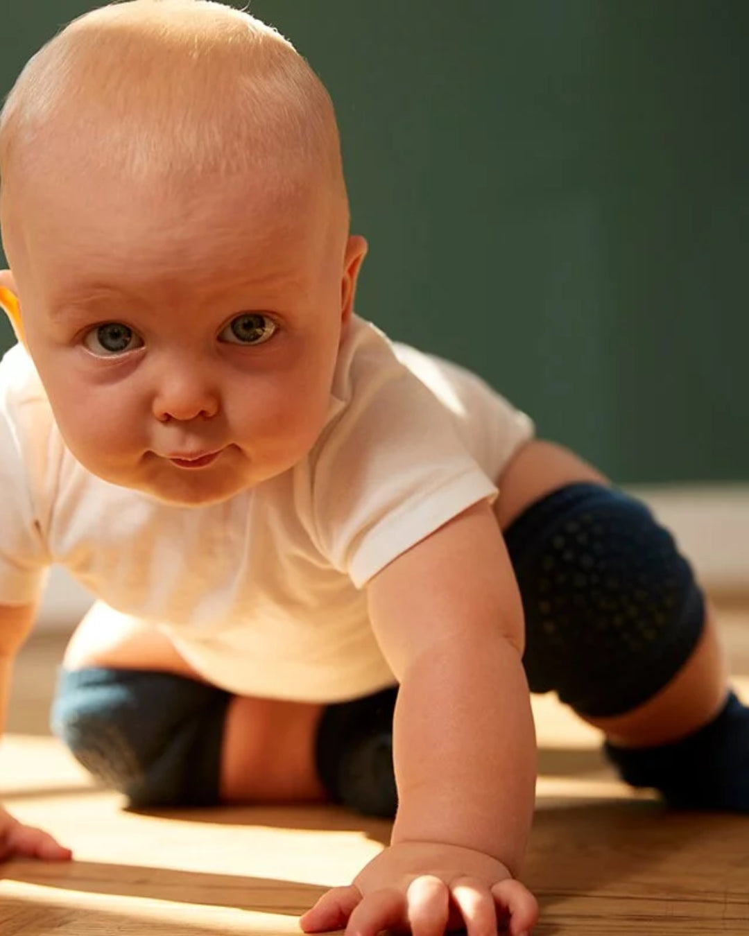 丹麥GoBabyGo 毛圈棉爬行護膝 - Navy Blue