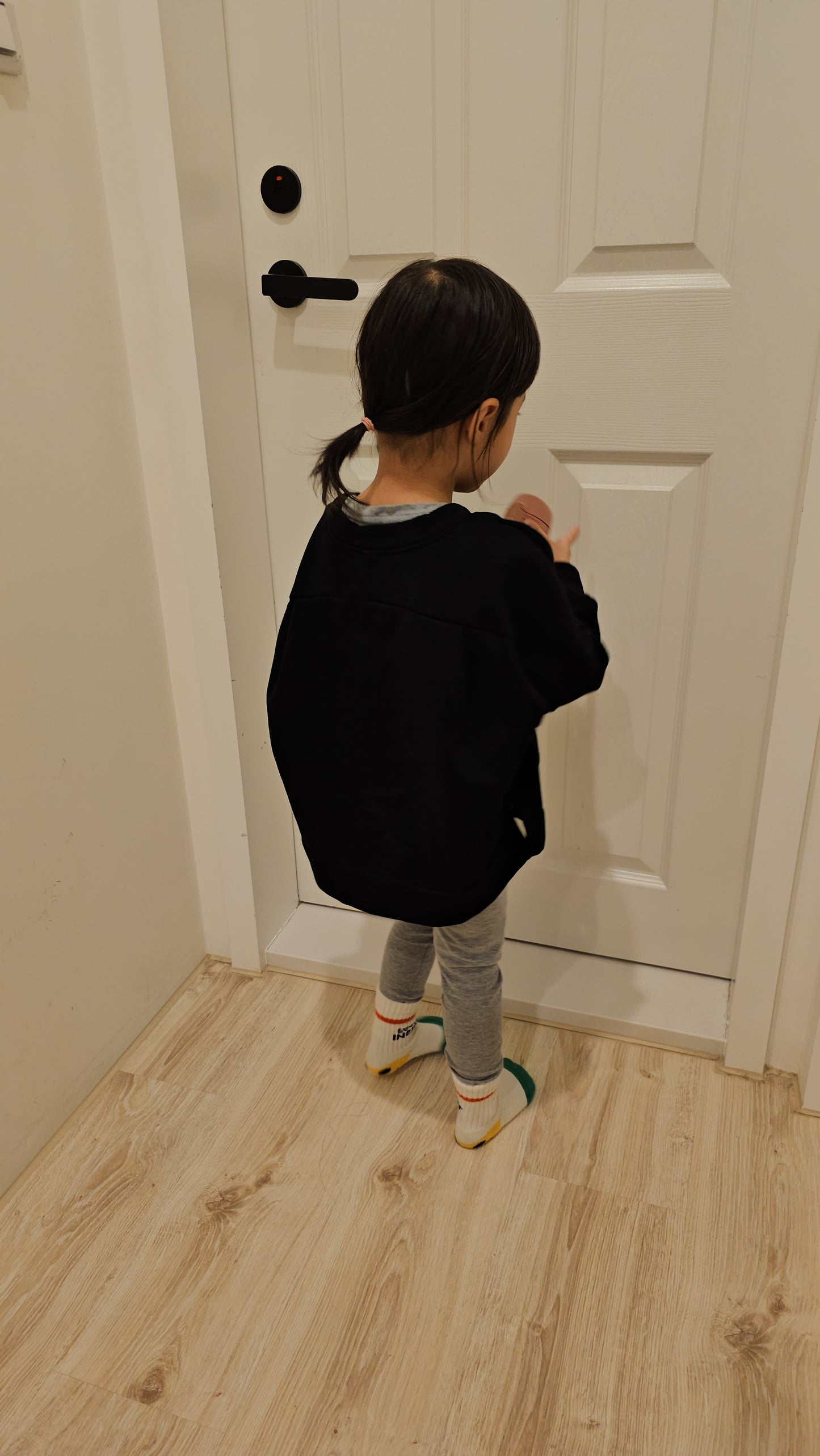 Studio Koter - Riverson 100%有機棉大學T - Black (2Y~7Y)