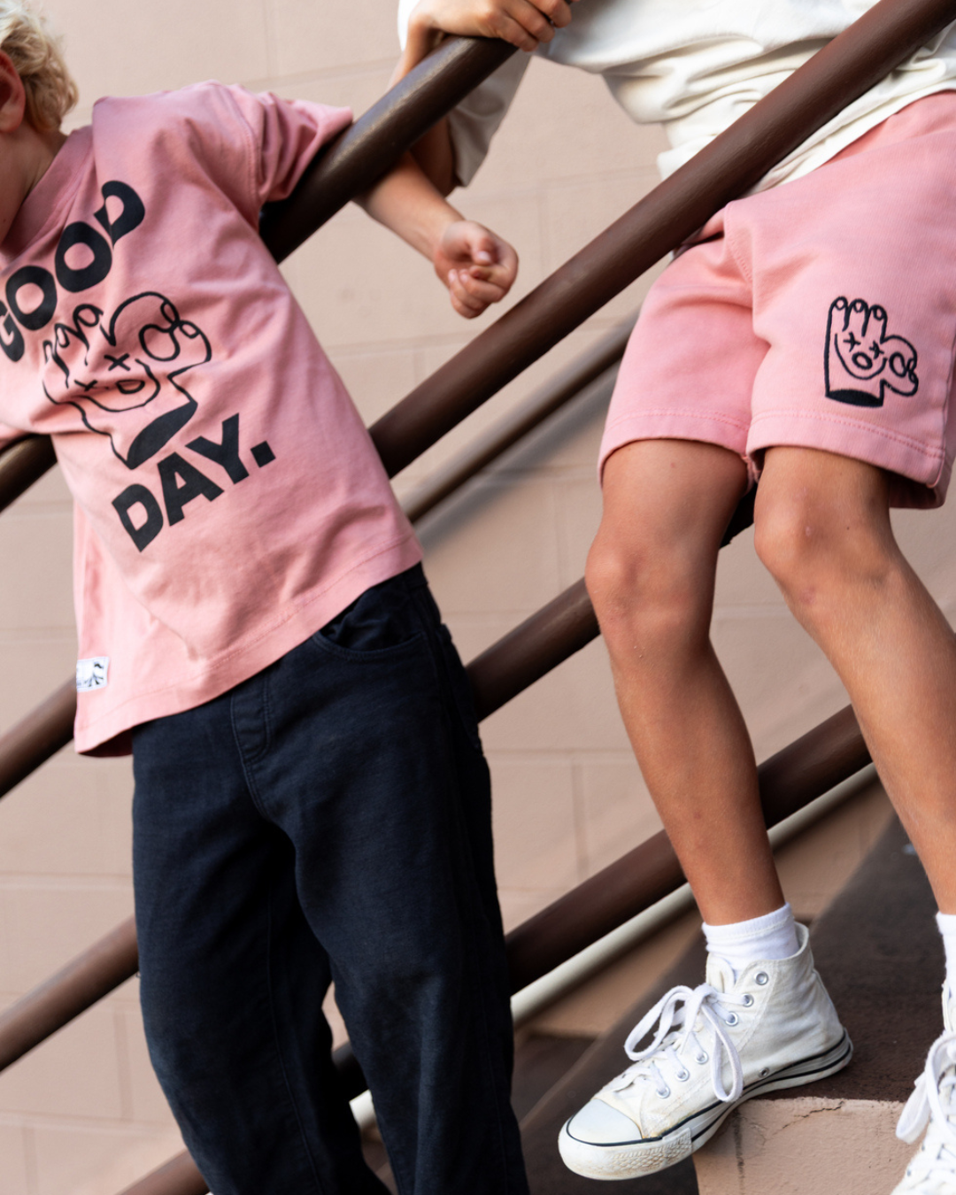 Dinky Circus 純棉寬版短袖 T-shirt - GOOD DAY TEE ❘ 現貨尺寸: 7-8Y