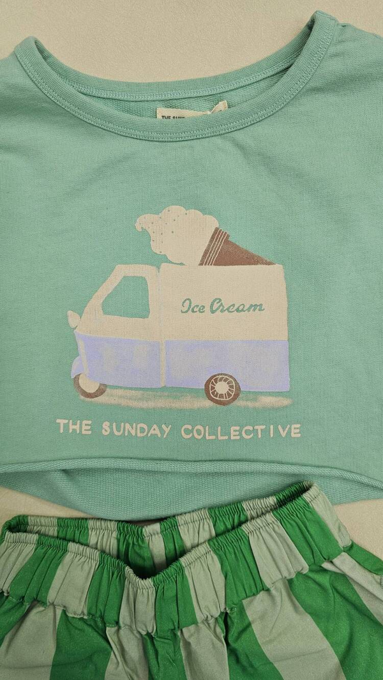 The Sunday Collective 100%有機棉不修編短版滑板T - 冰淇淋餐車 3-7Y