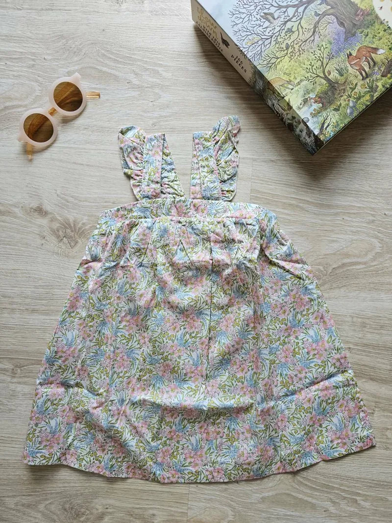 La Petite Collection - 荷葉邊肩帶無袖洋裝 - Liberty 花布 SWIRLING PETALS 4Y (最後一件)