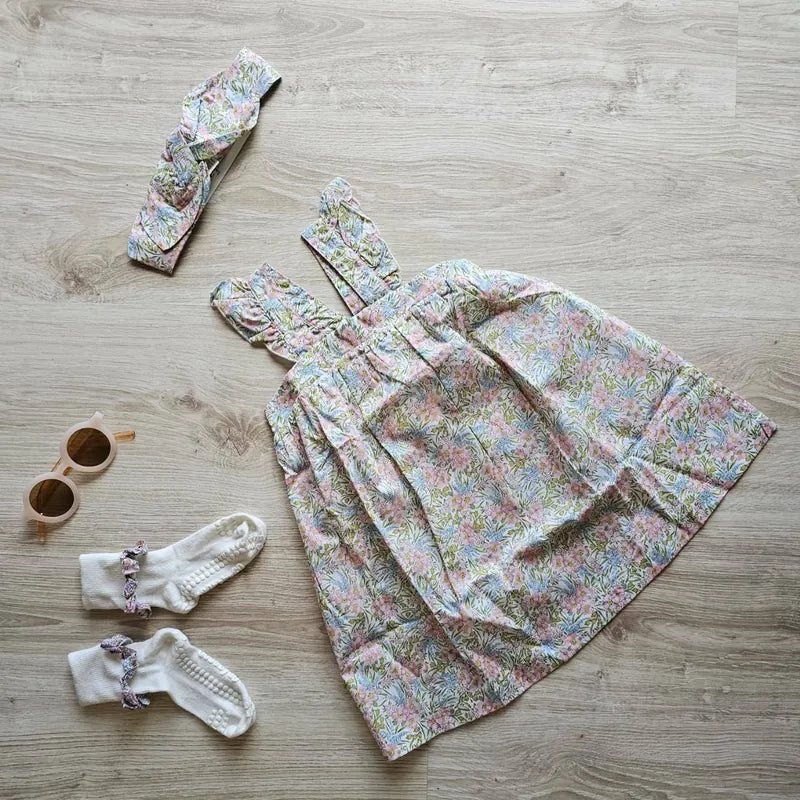 La Petite Collection - 荷葉邊肩帶無袖洋裝 - Liberty 花布 SWIRLING PETALS 4Y (最後一件)