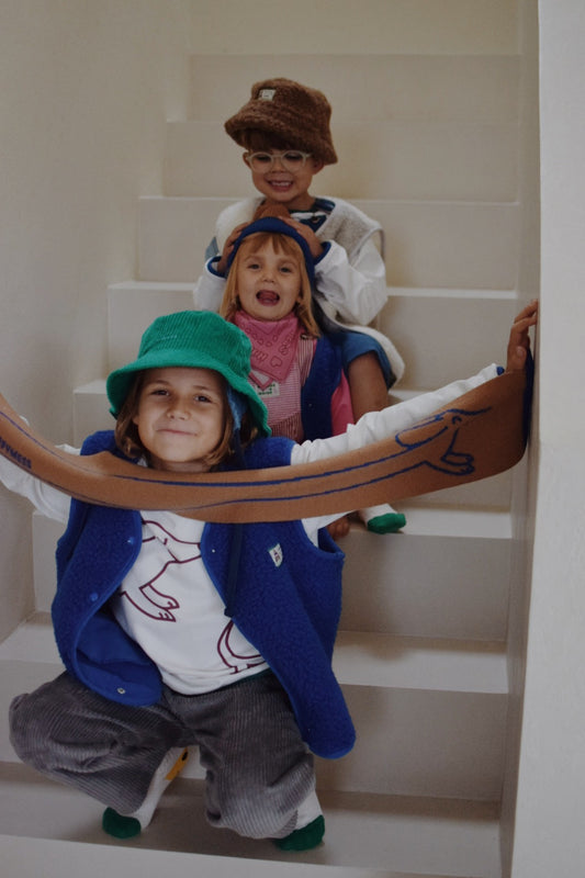 Happymess 100%美麗諾羊毛圍巾 - dachshund (單一尺寸/成人可戴)