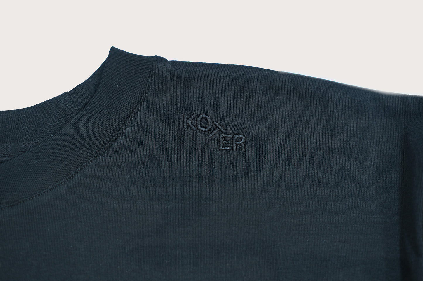 Studio Koter - Riverson 100%有機棉大學T - Black (2Y~7Y)