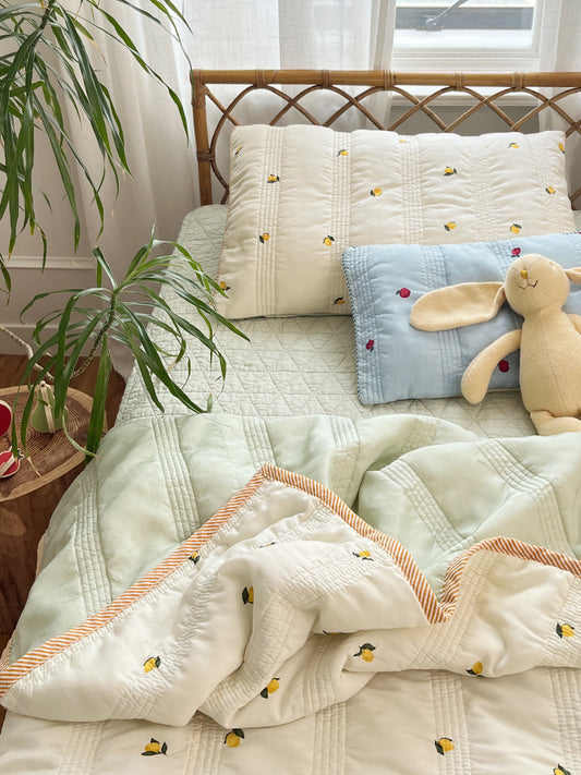 (預購) Creme enfant 莫代爾水洗鋪棉 - 夏日檸檬 (兩個尺寸: 兒童被(J) & 單人被(S))