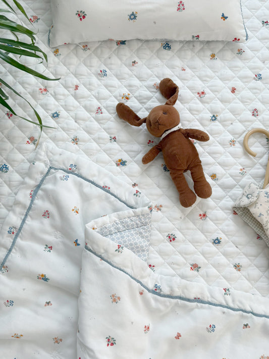 (預購) Creme enfant 莫代爾水洗鋪棉 - 春日花園 (兩個尺寸: 兒童被(J) & 單人被(S))