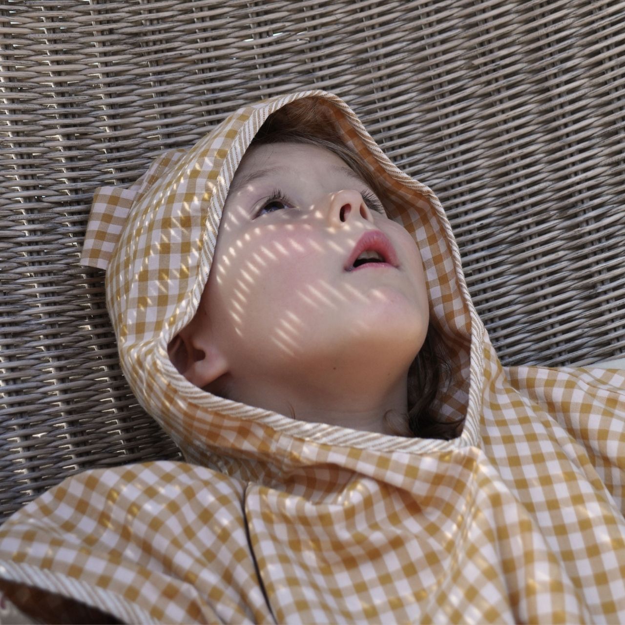 Lilinoa 100% 純棉兒童連帽連身浴袍 - 駝色格紋  ❘ 現貨尺寸: Size 1 (0-4Y) / Size 2 (4-6Y)