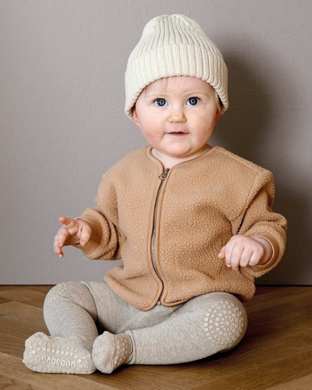 丹麥GoBabyGo 竹纖維爬行褲襪 - Sand ❘ 現貨尺寸:  6-12M & 12-18M