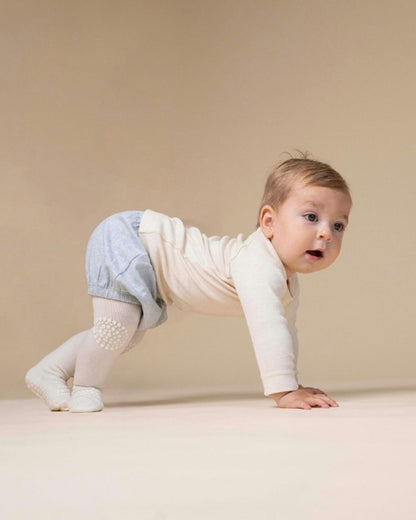 丹麥GoBabyGo 竹纖維爬行褲襪 - Off White ❘ 現貨尺寸:  6-12M & 12-18M