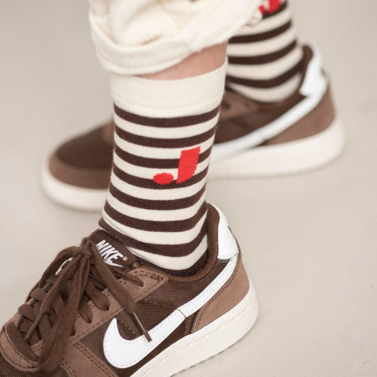 Jenest 有機棉經典條紋Logo撞色羅紋短襪 - Off White Brown  ❘ 現貨尺寸: 歐洲尺寸 28-39