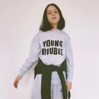 Young Double - 100%純棉 Young Double 中性薄長袖淺灰 T-shirt ❘ 現貨尺寸:3Y~11Y