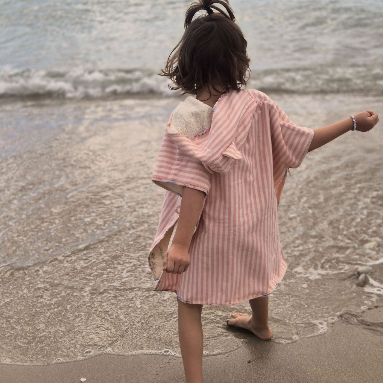 Lilinoa 100% 純棉兒童連帽連身浴袍 - 粉紅條紋  ❘ 現貨尺寸: Size 1 (0-4Y) / Size 2 (4-6Y)