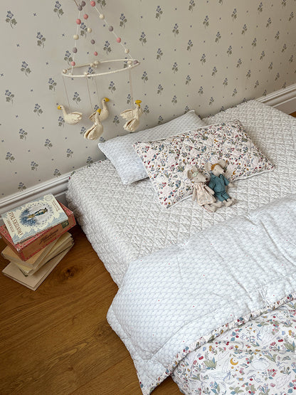(預購) Creme enfant  100% 莫代爾水洗鋪棉 - Odette (兩個尺寸: 兒童被(J) & 單人被(S))