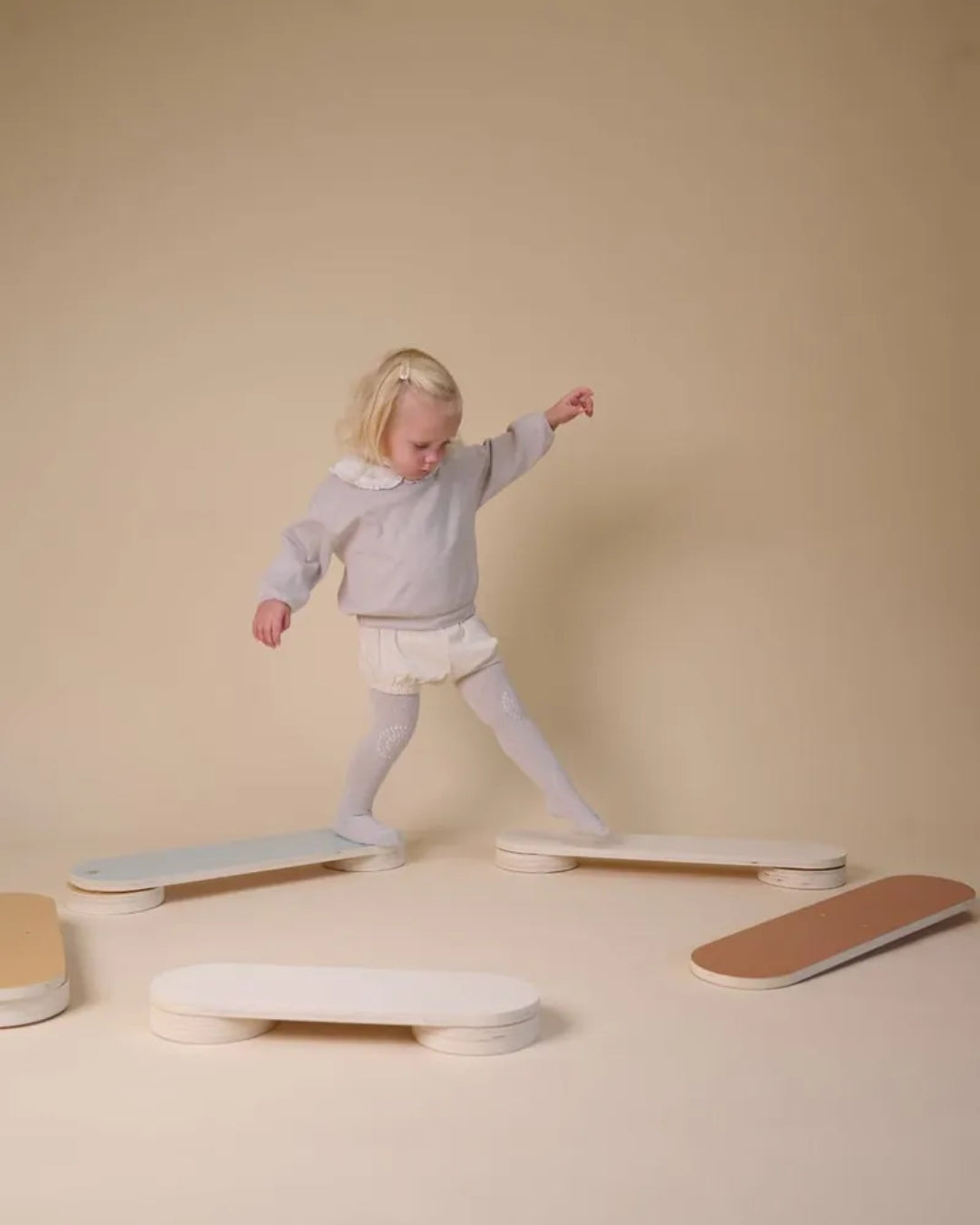 丹麥GoBabyGo 竹纖維爬行褲襪 - Off White ❘ 現貨尺寸:  6-12M & 12-18M