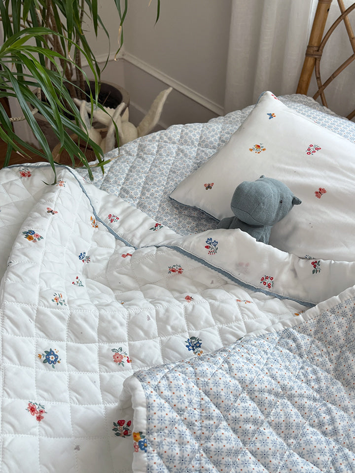 (預購) Creme enfant 莫代爾水洗鋪棉 -  春日花園 (兩個尺寸: 兒童被(J) & 單人被(S))