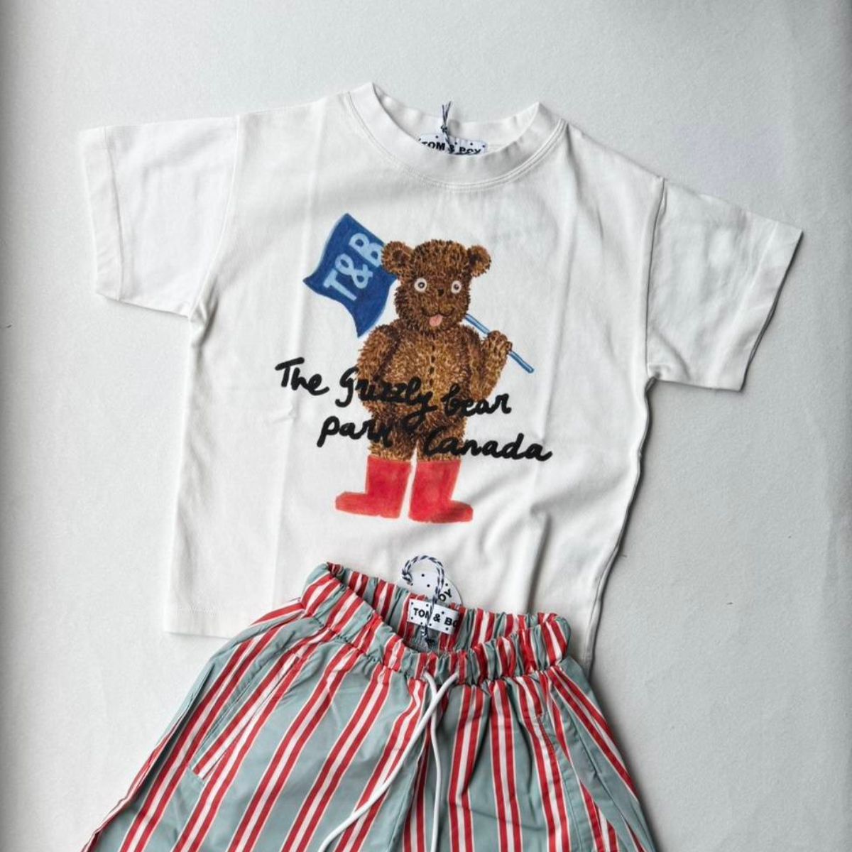 Tom&Boy 100% 純棉 GRIZZLY BEAR 加拿大灰熊短 T ❘ 現貨尺寸: 4Y~8Y