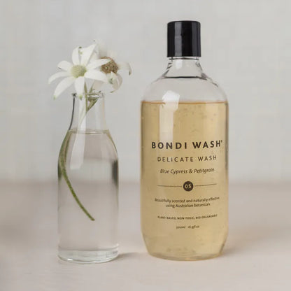 BONDI WASH 藍絲柏及苦橙葉精緻衣物洗衣精