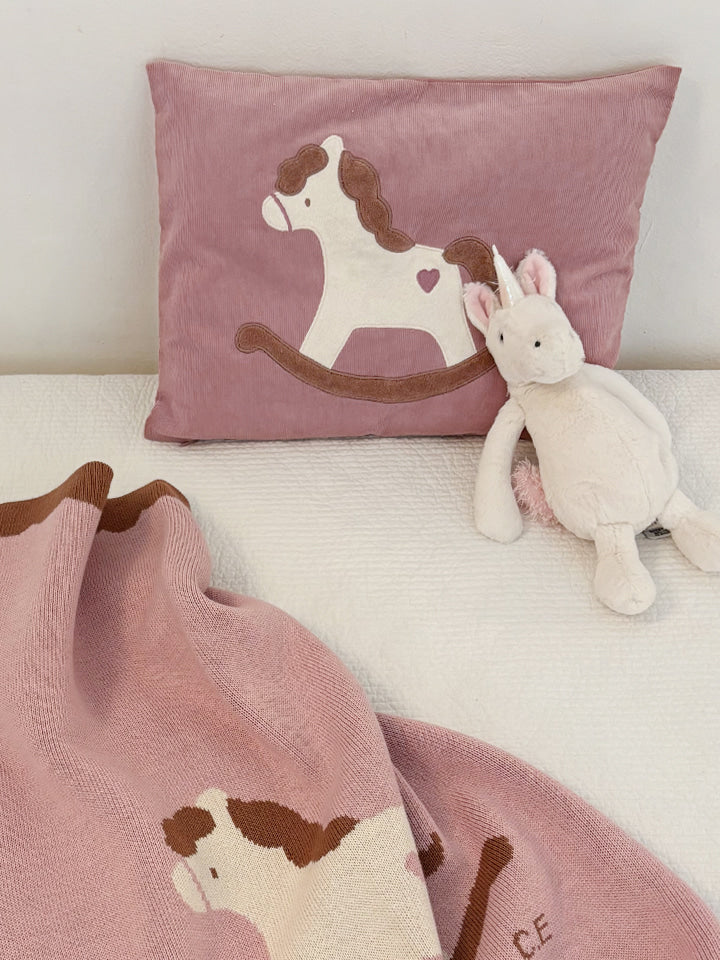(預購商品) Creme enfant 復古童話刺繡靠墊 / 抱枕 -Amang