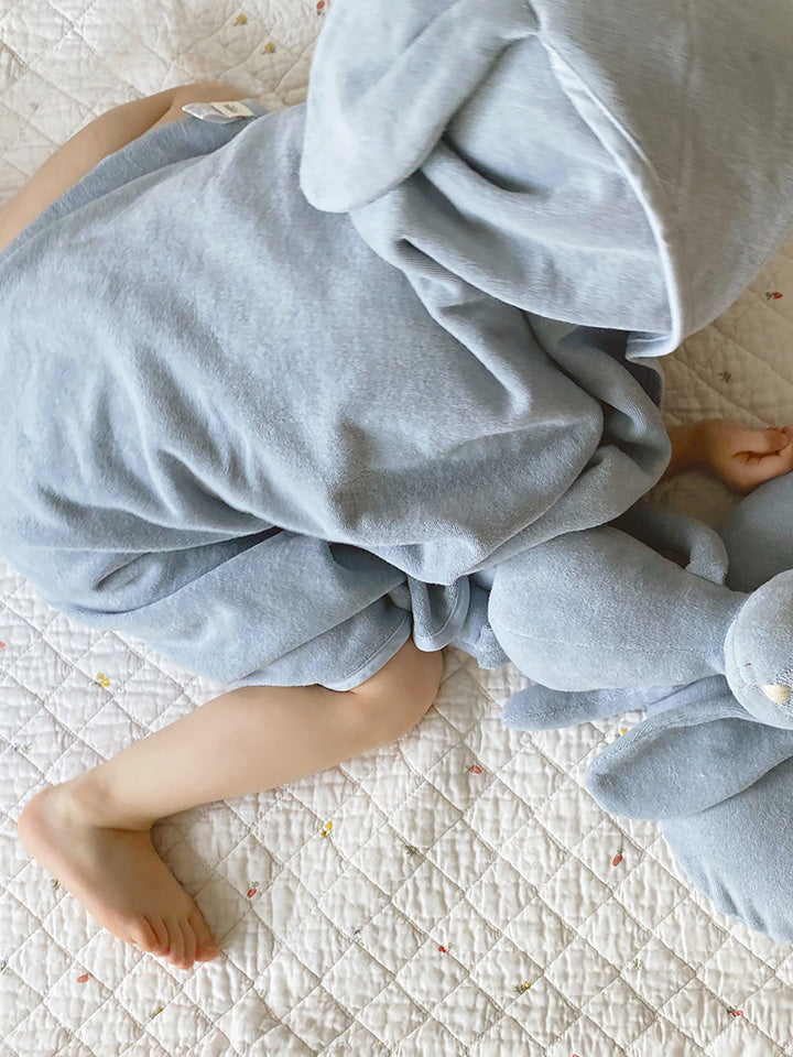 (預購商品) Creme enfant 小兔Lila 連帽有機棉多功能萬用毯 / 浴巾 共4色: Ivory /  Pink / Blue / Yellow