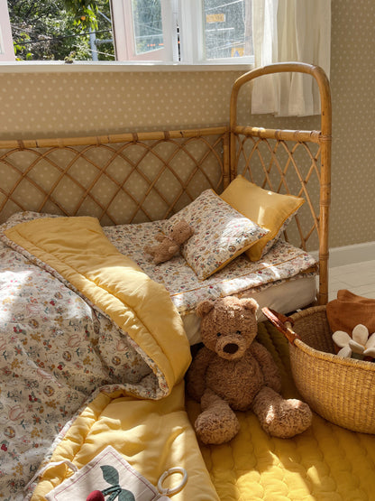 (預購) Creme enfant  100% 莫代爾水洗鋪棉 -日光小雞  (兩個尺寸: 兒童被(J) & 單人被(S) : 四季被&加厚款)