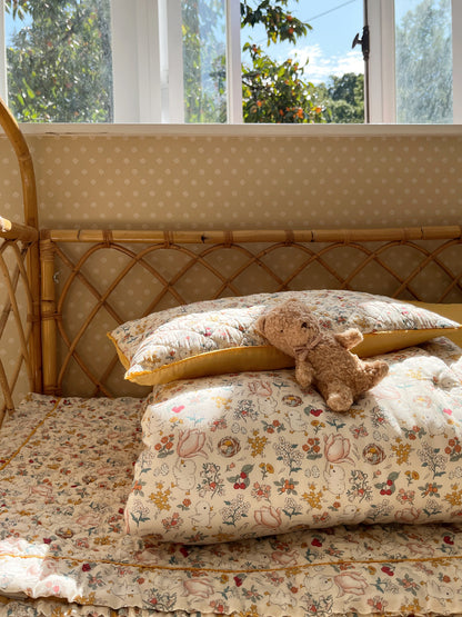 (預購) Creme enfant  100% 莫代爾水洗鋪棉 -日光小雞  (兩個尺寸: 兒童被(J) & 單人被(S) : 四季被&加厚款)