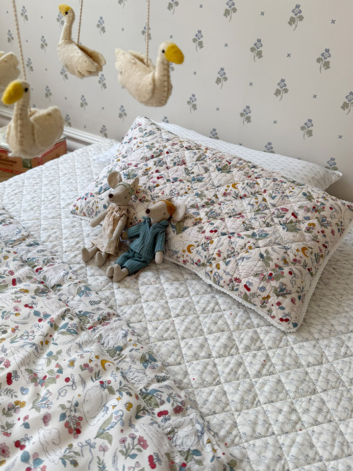 (預購) Creme enfant  100% 莫代爾水洗鋪棉 - Odette (兩個尺寸: 兒童被(J) & 單人被(S))