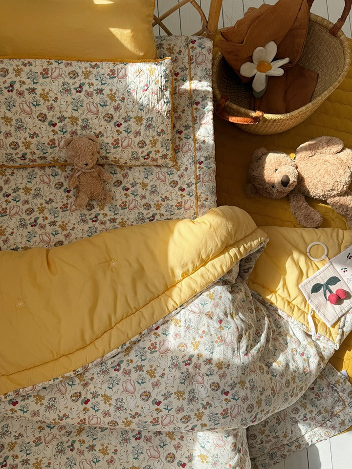 (預購) Creme enfant  100% 莫代爾水洗鋪棉 -日光小雞  (兩個尺寸: 兒童被(J) & 單人被(S) : 四季被&加厚款)