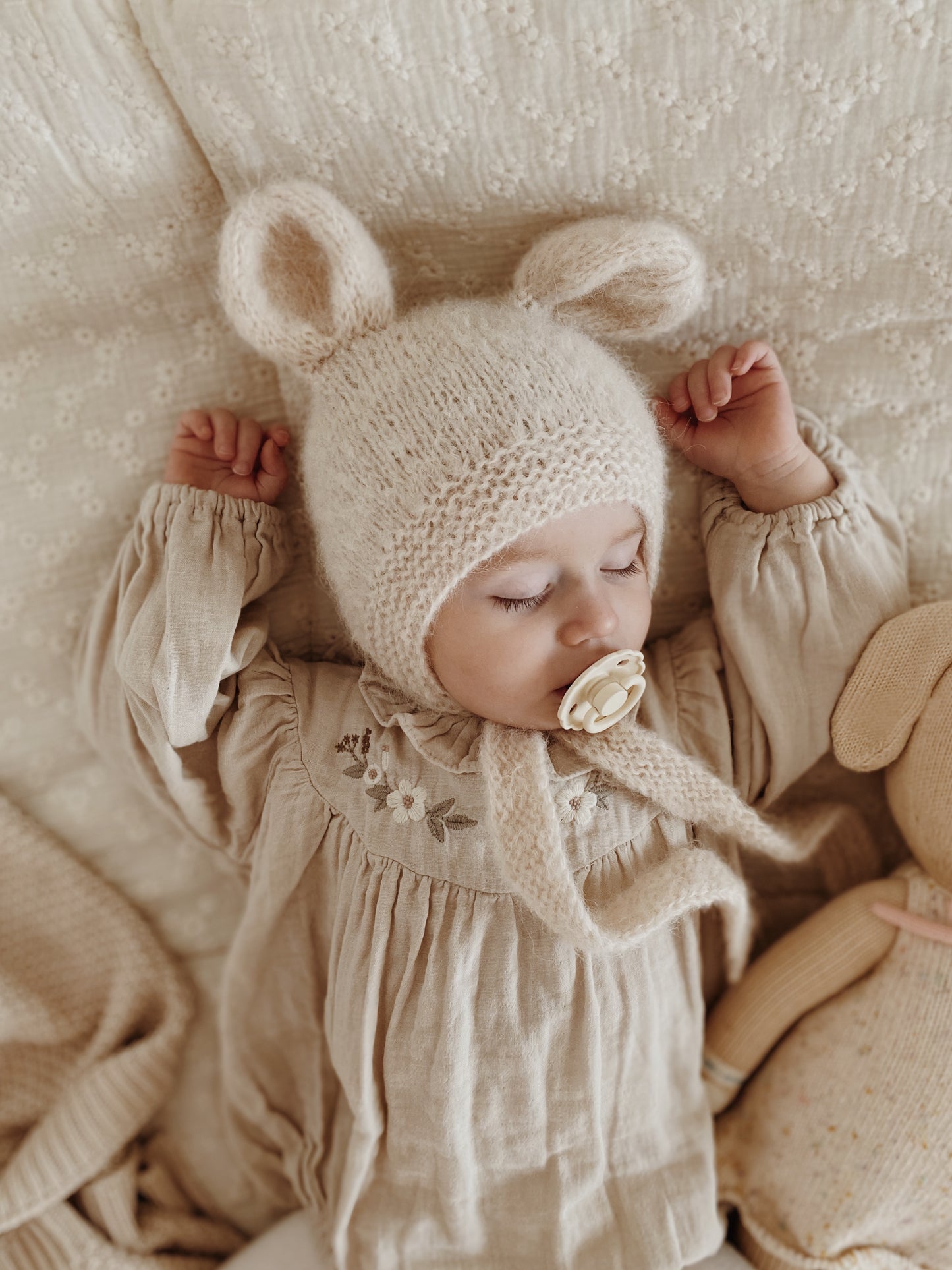 (現貨) 波蘭 Kiddy Stuff 純手工編織毛帽 - Mouse alpaca hat : Light beige (2-4Y)